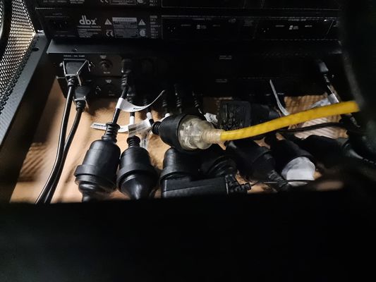 240 V 3 Spitzen IEC 320 C14 Stromkabel für eine reibungslose TV-Verbindung in Australien
