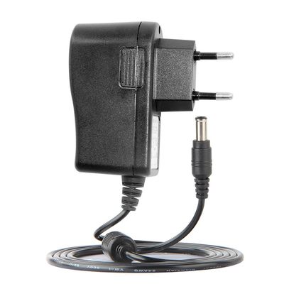 CE Zertifizierte Eu Steckdose Wandsteckvorrichtung 12V 2000Ma Ladegerät Adapter