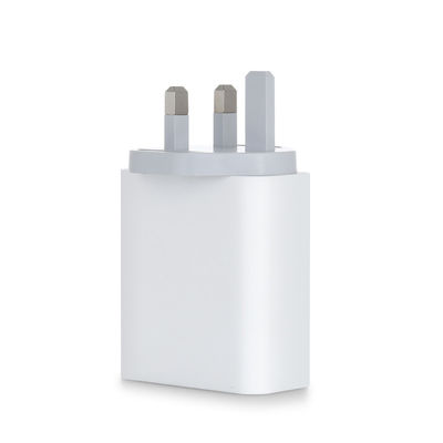 UK Plug Fast Typ C Mobiltelefon Wandladegerät 5V 9V 12V 3A 15V 2.6A PD 36W 45W