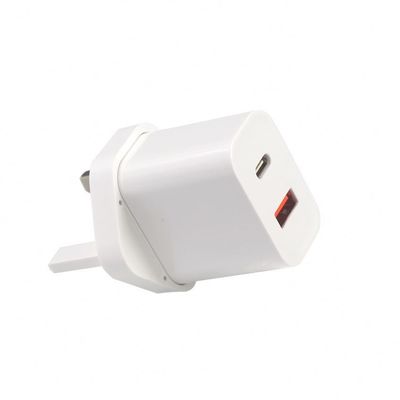 1A+1C USB-Reiseladegerät Schnellladung Typ C Schnelle 30W Wand UK Qc-Ladung