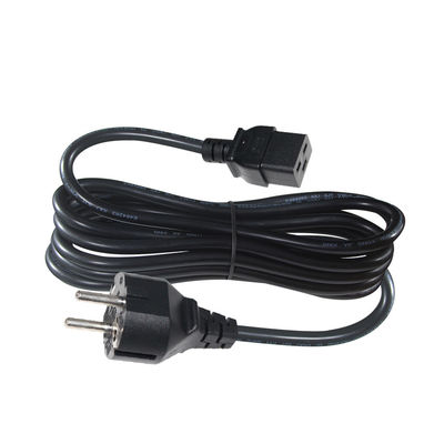 EU Stromkabel C19 PDU IEC Steckdose mit entferntem Kabel und 240V 30A CEE-Standardstecker