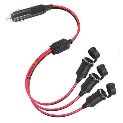 1 männlich bis 3 weiblich Auto Zigarettenverlängerungsseile Sicherung 15A 16AWG Stromkabel OEM ODM