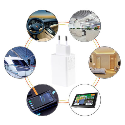 Europäische GaN Tech 3Ports 65W USB C USB-A QC3.0 Ladegerät für Laptop Weiß