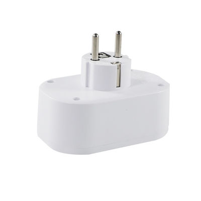 EU-Anschlussadapter mit 2 Wechselstromanschlüssen und 3 USB-Anschlüssen 250V 10A