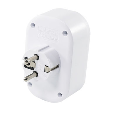 Europäischer Standard-Stecker-Adapter mit zwei Wechselstromanschlüssen, zwei USB-Anschlüssen und einem Typ-C-Ladestation 250V 10A