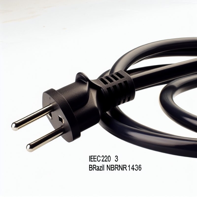 Brasilien NBR14136 IEC320 C5 3-Pin Stromkabel 3x0.75mm2 1.8M Schwarz