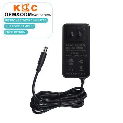 US-Standard 12V 5A DC-Netzteil mit 5,5x2,1mm Hohlstecker für LED-Streifen, Elektromotor / Wasserpumpe