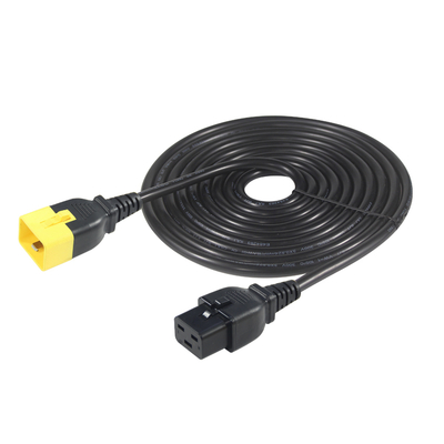 IEC C20 bis C19 Stromkabel 14 AWG 250V 16A Schwarzes PVC
